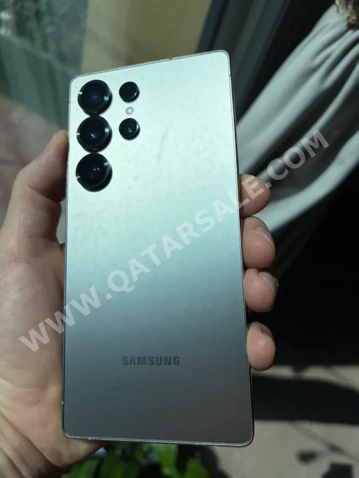 هواتف نقالة سامسونج  - جالاكسي اس  - 25 الترا  - فضي  - 512 جيجابايت  - تحت الضمان