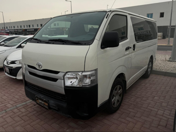 تويوتا  هايس  2022  عادي  116,000 كم  4 سلندر  دفع خلفي  فان \ باص  أبيض