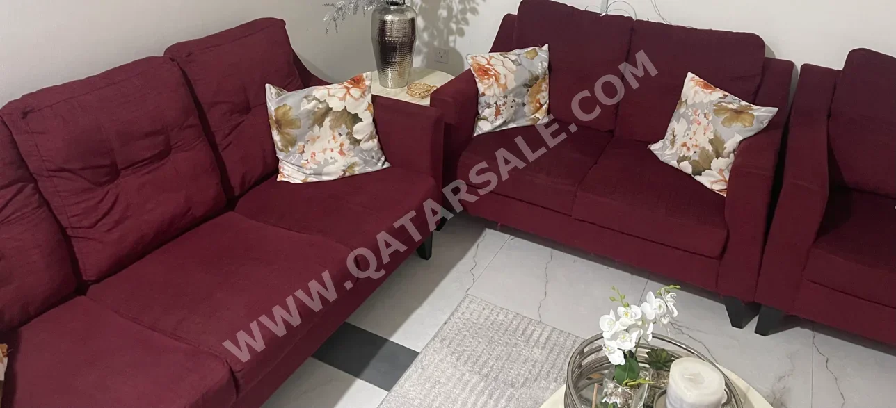 الأرائك والكنب والكراسي طقم كنب