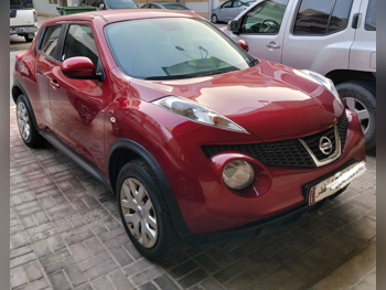 Nissan Juke 2014 Automatic 175,000 Km 4 Cylinder SUV Red