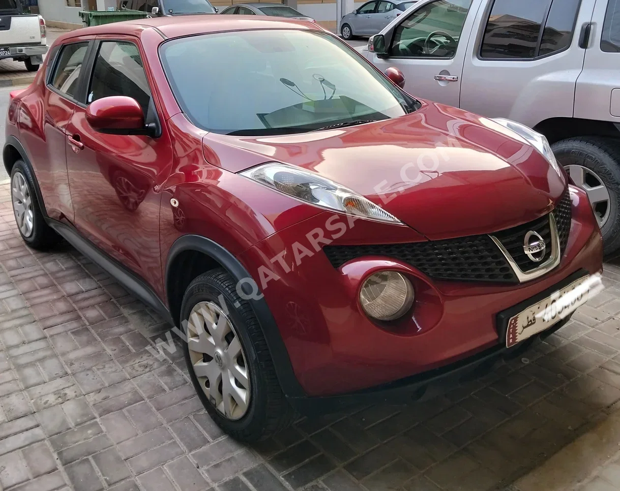 Nissan  Juke  2014  Automatic  175,000 Km  4 Cylinder  SUV  Red