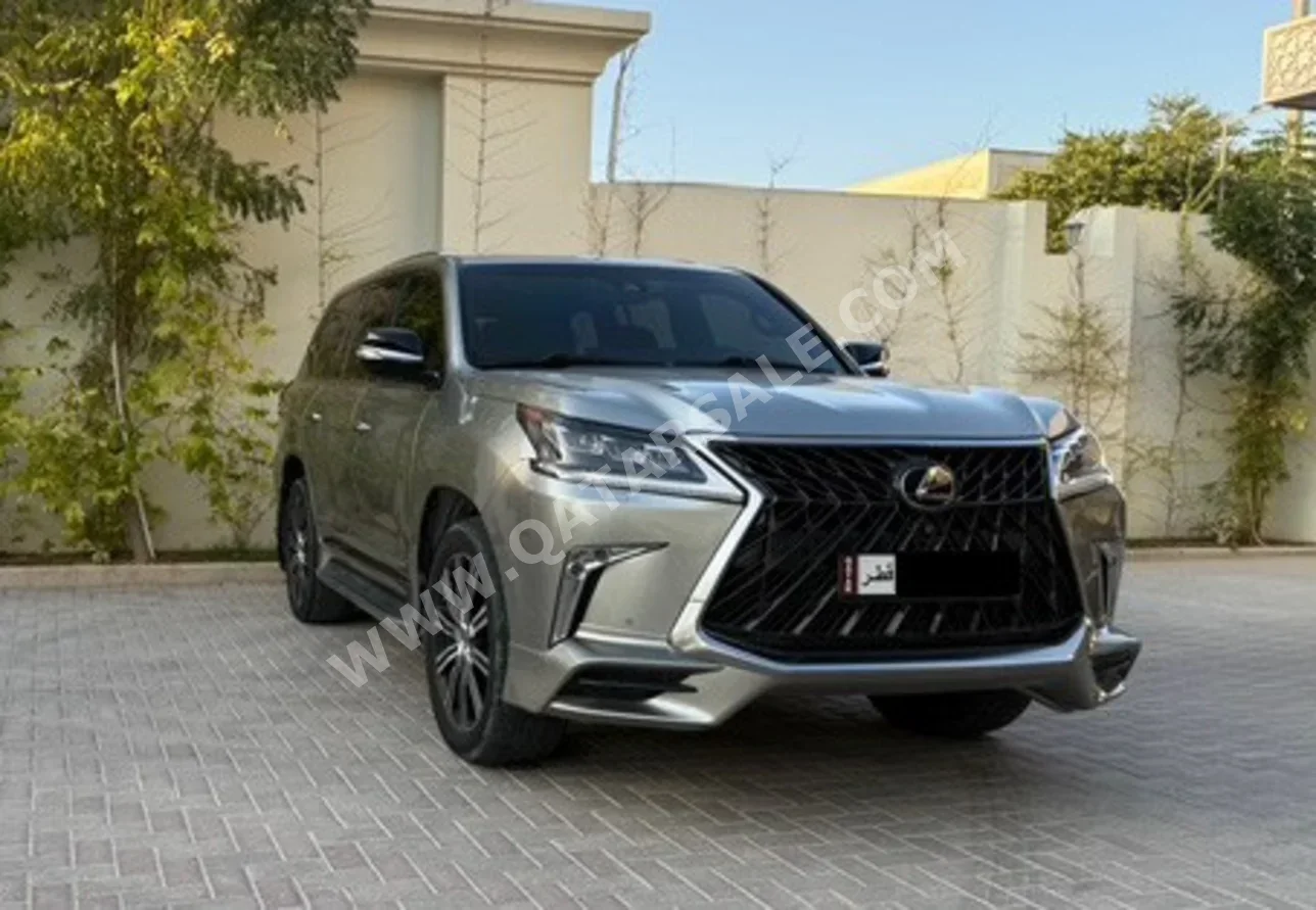 لكزس  ال اكس  570 اس  2018  اوتوماتيك  87,000 كم  8 سلندر  دفع رباعي  اس يو في  فضي