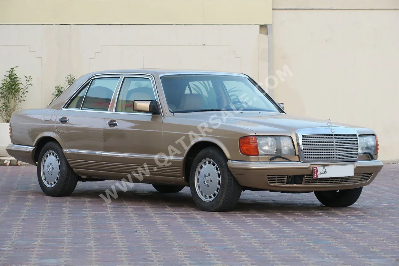 مرسيدس - بنز  280 اس اي ال  1985  اوتوماتيك  42,000 كم  6 سلندر  دفع خلفي  سيدان  ذهبي