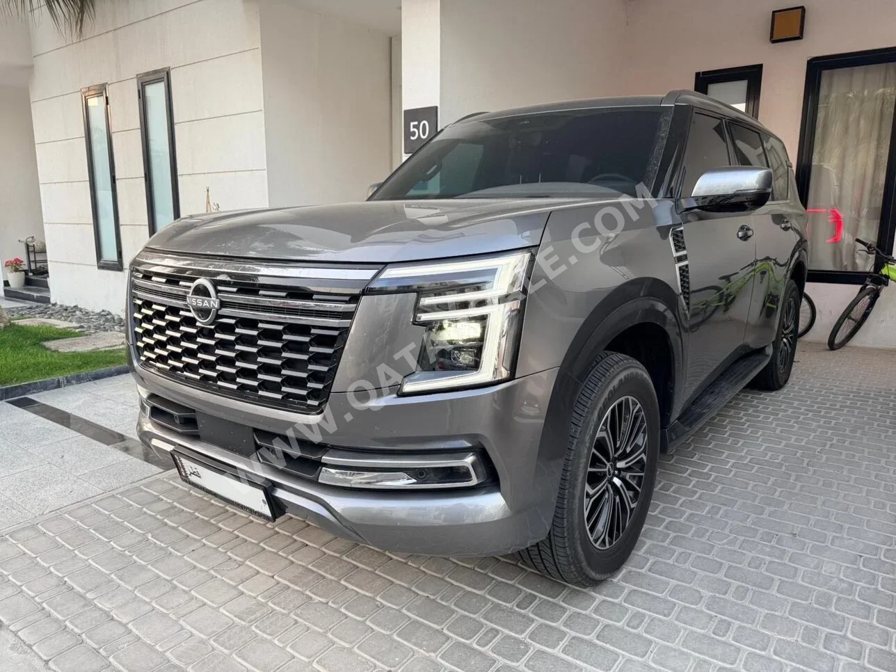 نيسان  باترول  بلاتنيوم  2025  اوتوماتيك  20,000 كم  6 سلندر  دفع رباعي  اس يو في  رمادي  تحت الضمان