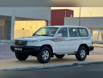 Toyota  Land Cruiser  GXR  2007  Automatic  323,000 Km  6 Cylinder  Four Wheel Drive (4WD)  SUV  White