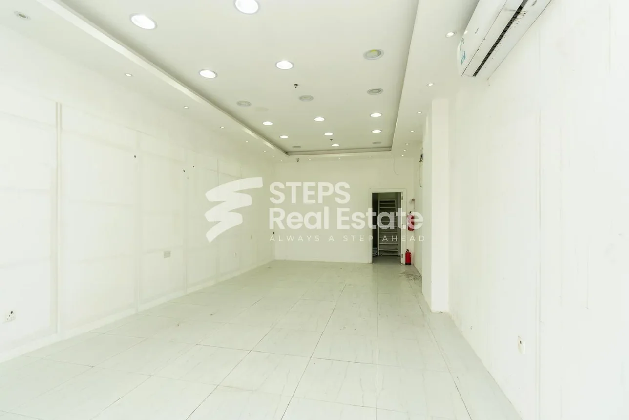 محلات تجارية - غير مفروشة  - الريان  للايجار  - معيذر