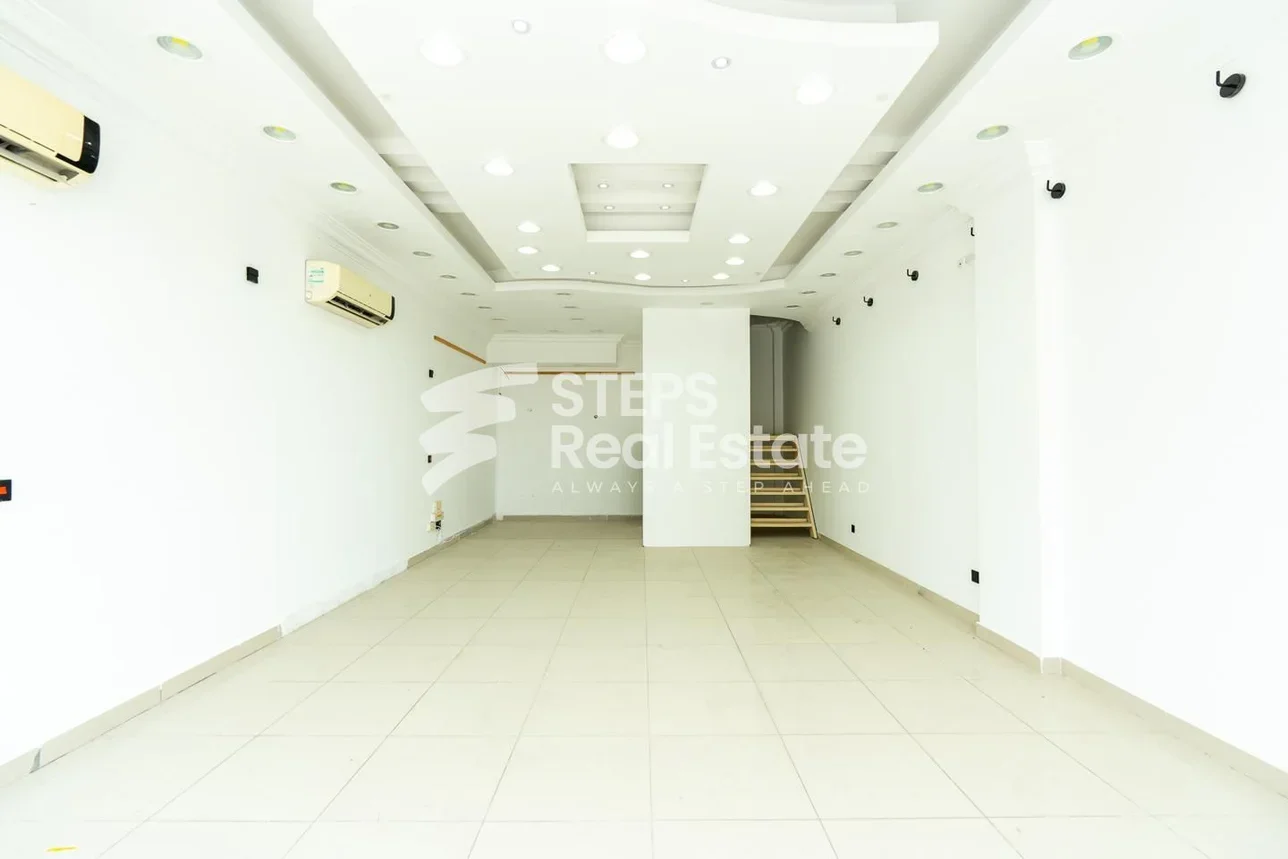 محلات تجارية - غير مفروشة  - الريان  للايجار  - معيذر