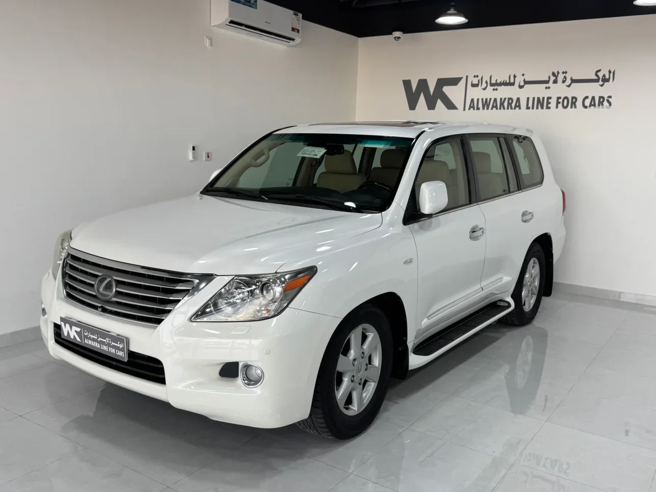 Lexus  LS  470  2009  Automatic  20,000 Km  8 Cylinder  Four Wheel Drive (4WD)  Sedan  White  With Warranty