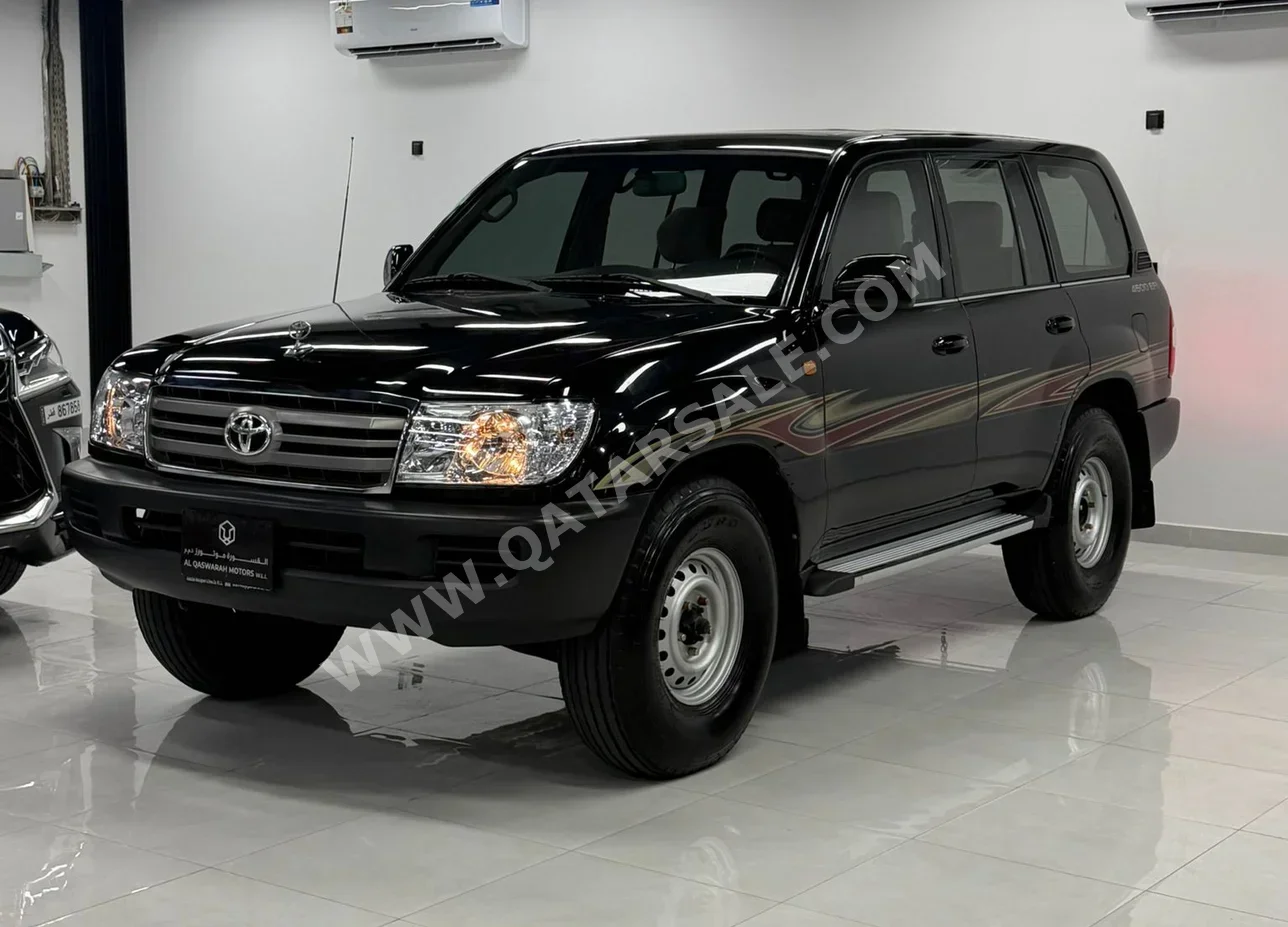 تويوتا  لاند كروزر  جي اكس ار  2006  عادي  214,000 كم  6 سلندر  دفع رباعي  اس يو في  أسود