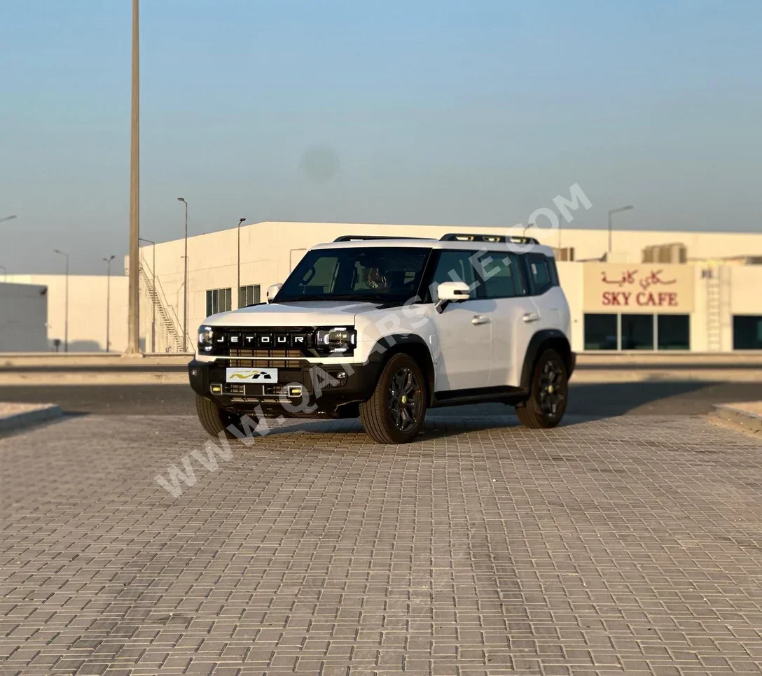 Jetour T2 Luxury 2025 Automatic 6,000 Km 4 Cylinder Four Wheel Drive (4WD) SUV White With Warranty