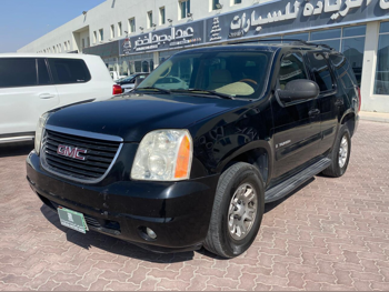 GMC  Yukon  2008  Automatic  305,000 Km  8 Cylinder  Four Wheel Drive (4WD)  SUV  Black