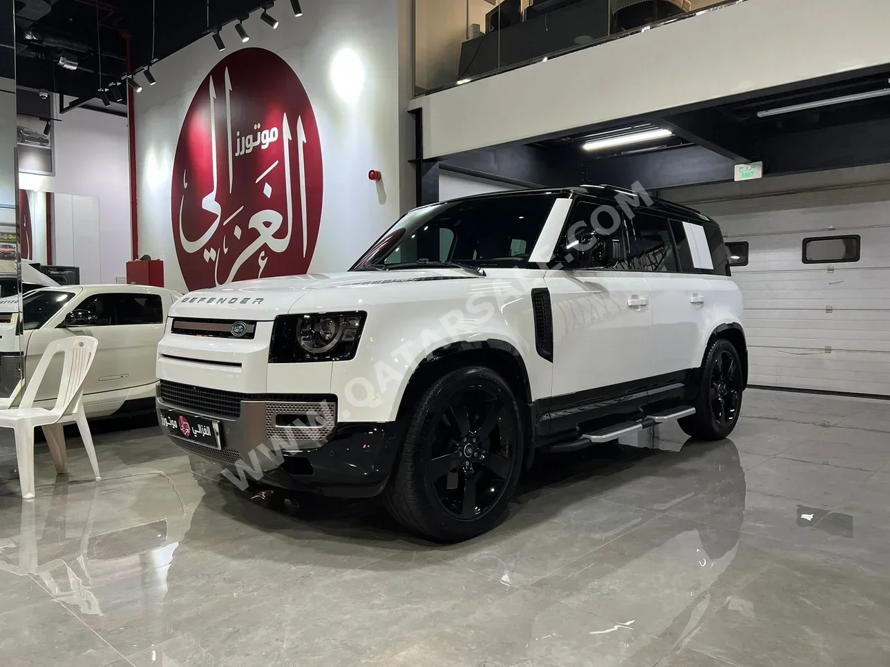 Land Rover  Defender  110 HSE  2025  Automatic  7,000 Km  6 Cylinder  Four Wheel Drive (4WD)  SUV  White  With Warranty