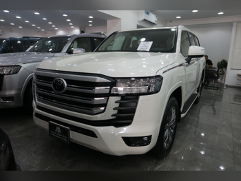 Toyota  Land Cruiser  GXR  2025  Automatic  0 Km  6 Cylinder  Four Wheel Drive (4WD)  SUV  White  With Warranty