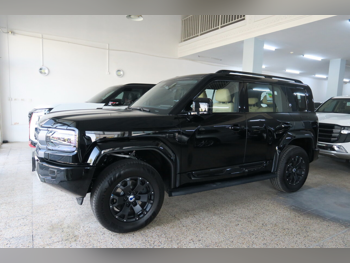 بي واي دي  دينزا  بي 5  2026  اوتوماتيك  0 كم  4 سلندر  دفع رباعي  اس يو في  أسود  تحت الضمان