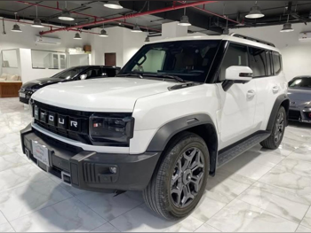 Jetour  T2  Luxury Plus  2025  Automatic  28,000 Km  4 Cylinder  Four Wheel Drive (4WD)  SUV  White  With Warranty