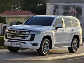 Toyota  Land Cruiser  GXR Twin Turbo  2022  Automatic  93,000 Km  6 Cylinder  Four Wheel Drive (4WD)  SUV  White