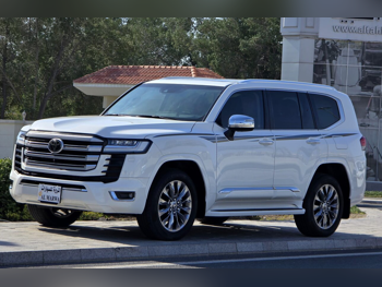 Toyota  Land Cruiser  VXR Twin Turbo  2024  Automatic  19,000 Km  6 Cylinder  Four Wheel Drive (4WD)  SUV  White  With Warranty