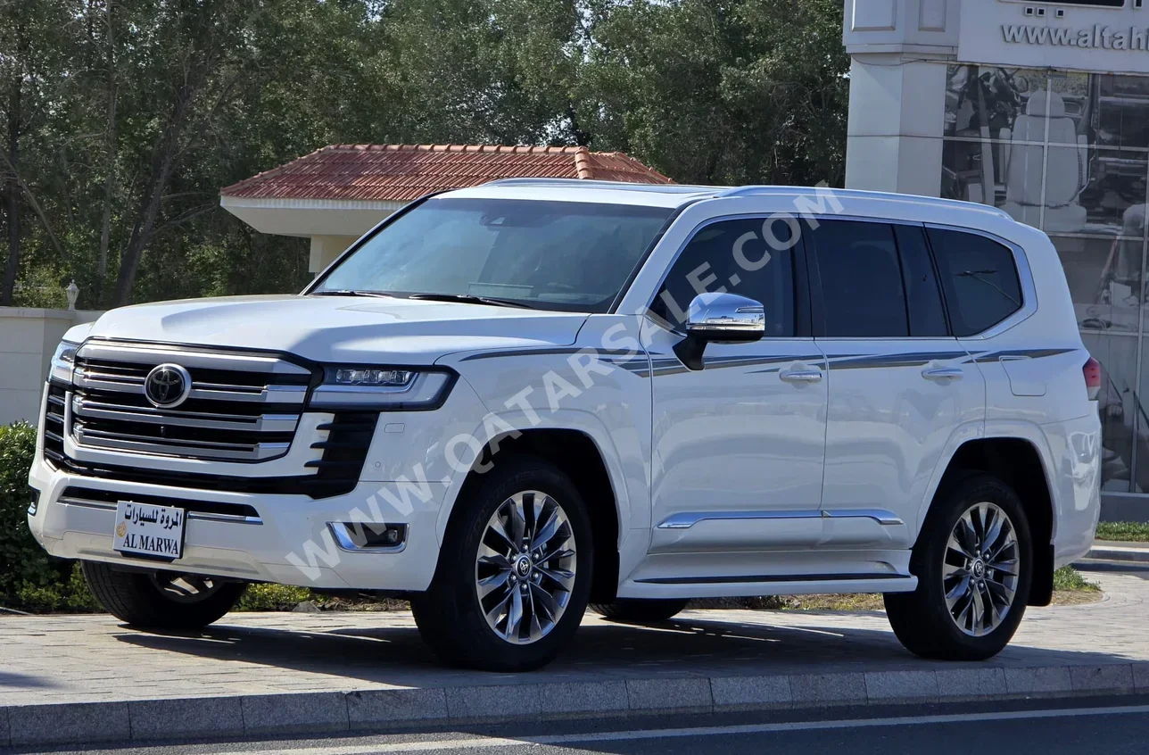 Toyota Land Cruiser VXR Twin Turbo 2024 Automatic 19,000 Km 6 Cylinder Four Wheel Drive (4WD) SUV White With Warranty