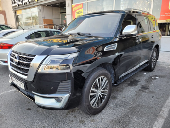 Nissan  Patrol  Platinum  2013  Automatic  268,000 Km  8 Cylinder  Four Wheel Drive (4WD)  SUV  Black