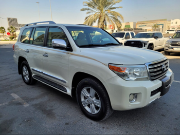 Toyota  Land Cruiser  GXR  2015  Automatic  228,000 Km  6 Cylinder  Four Wheel Drive (4WD)  SUV  White