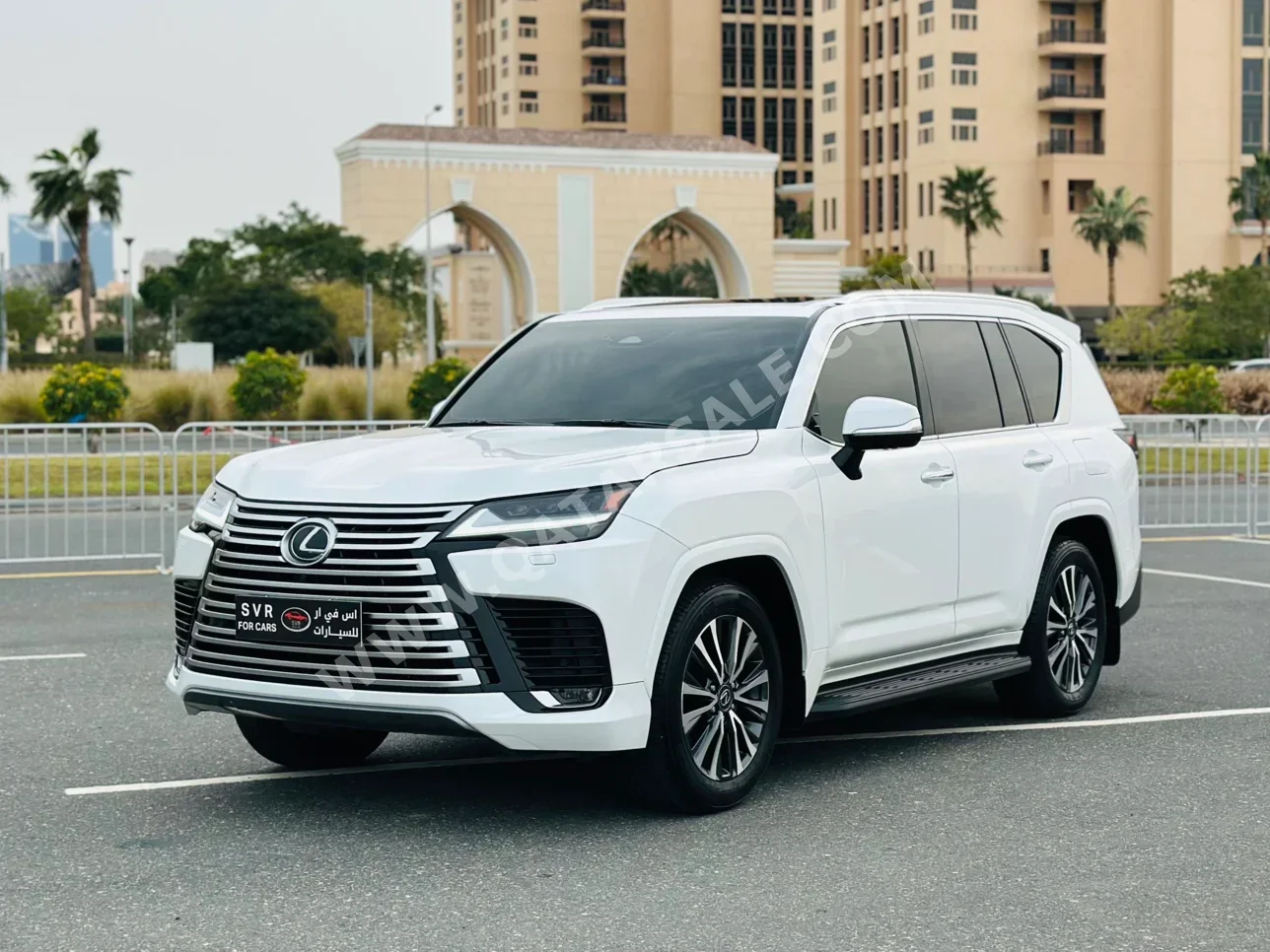 لكزس ال اكس 600 لكجري إس يو في 4 في 4 أبيض لؤلؤي 2026