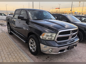 دودج  رام  1500  2017  اوتوماتيك  115,000 كم  8 سلندر  دفع رباعي  بيكب  أسود