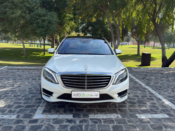 Mercedes-Benz  S-Class  500  2015  Automatic  135,000 Km  8 Cylinder  All Wheel Drive (AWD)  Sedan  White