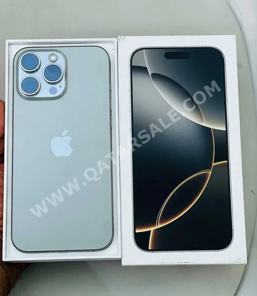 هواتف نقالة ابل  - ايفون 16  - برو ماكس  - تيتانيوم طبيعي  - 256 جيجابايت  - تحت الضمان