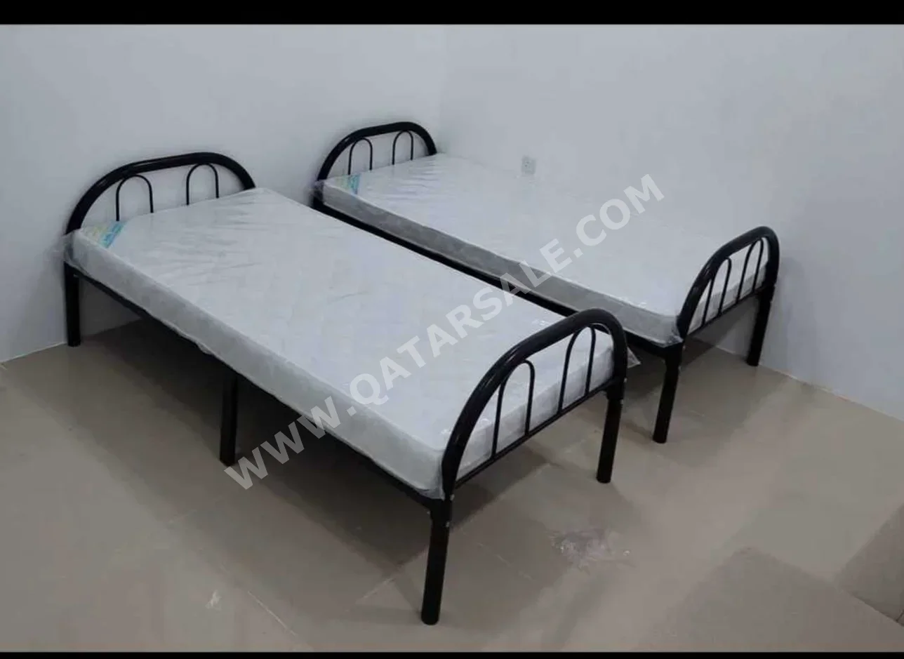 الأسّرة - لايف ستايل  - فردي  - أسود  - متضمنة المرتبة