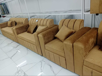 الأرائك والكنب والكراسي لايف ستايل  طقم كنب  - قماش