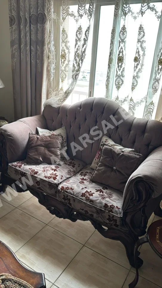 الأرائك والكنب والكراسي طقم كنب  - مخمل  - بني