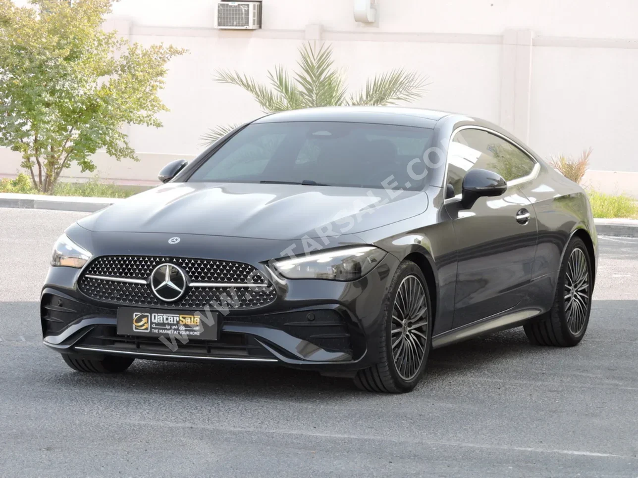 مرسيدس - بنز  سي ال اي  200  2025  اوتوماتيك  12,600 كم  4 سلندر  دفع خلفي  سيدان  رمادي  تحت الضمان