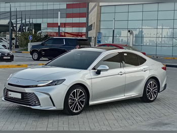 Toyota  Camry  GLE  2025  Automatic  24,000 Km  4 Cylinder  Front Wheel Drive (FWD)  Sedan  Silver  With Warranty
