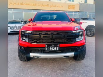 فورد  رانجر  رابتر  2025  اوتوماتيك  14,200 كم  6 سلندر  دفع رباعي  بيكب  برتقالي  تحت الضمان