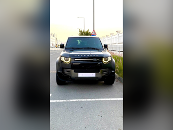 Land Rover  Defender  90 X  2023  Automatic  49,000 Km  6 Cylinder  Four Wheel Drive (4WD)  SUV  Black  With Warranty