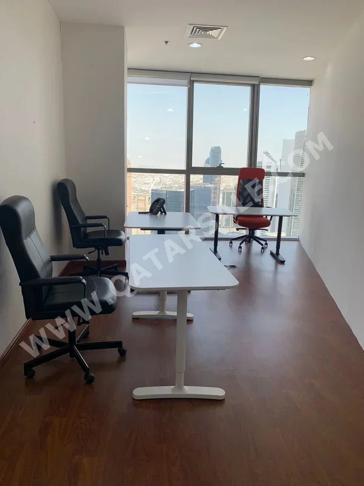 مكاتب تجارية - مفروشة بالكامل  - الدوحة  - الدفنة