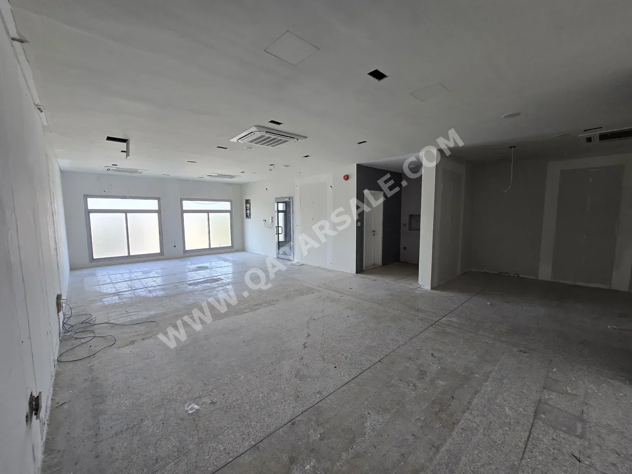مكاتب تجارية - غير مفروشة  - الدوحة  - فريج النصر