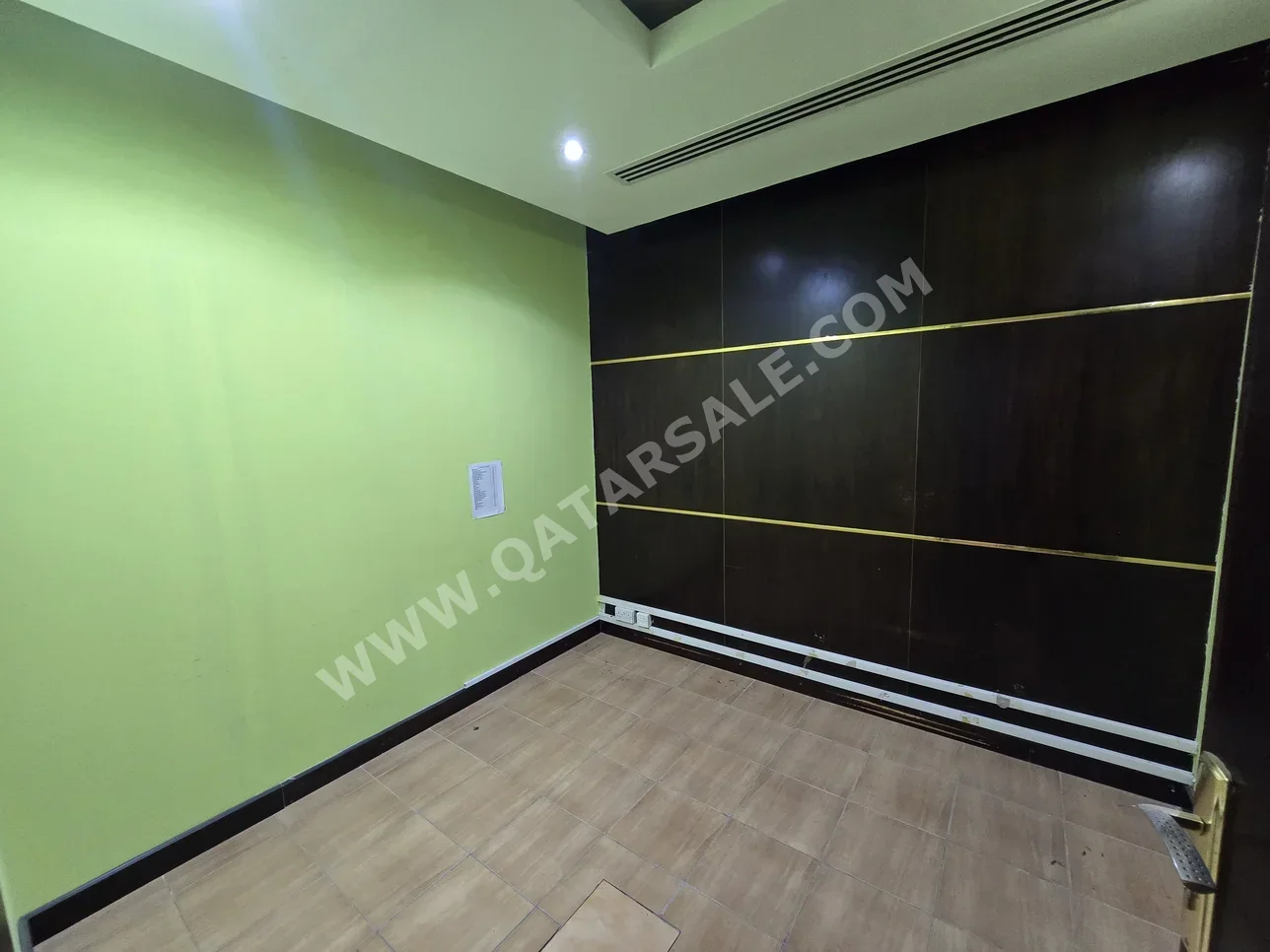 مكاتب تجارية - غير مفروشة  - الدوحة  - فريج النصر