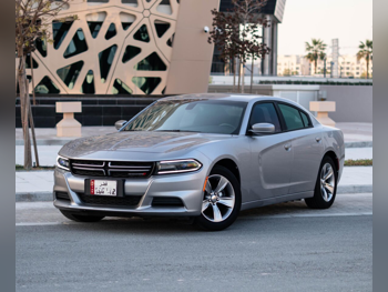 دودج  تشارجر  اس اكس تي  2016  اوتوماتيك  110,000 كم  6 سلندر  دفع خلفي  سيدان  أسود  تحت الضمان