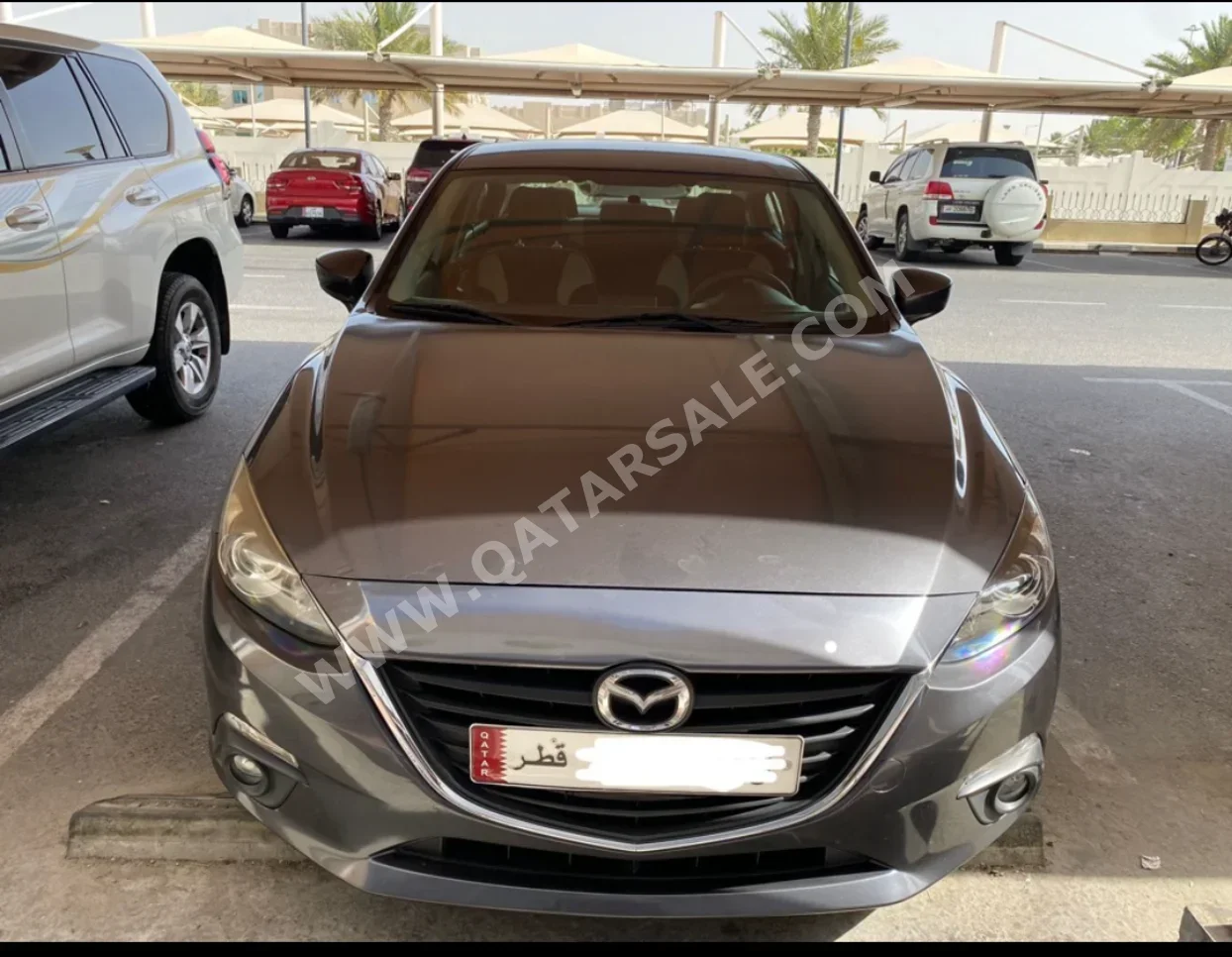 مازدا مازدا 3 2015 اوتوماتيك 117 كم 4 سلندر دفع كلي مستمر كلاسك رمادي