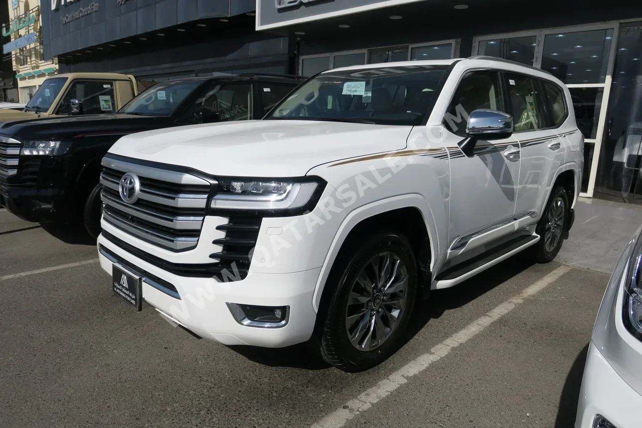 تويوتا  لاند كروزر  في اكس توين توربو  2026  اوتوماتيك  0 كم  6 سلندر  دفع رباعي  اس يو في  أبيض  تحت الضمان