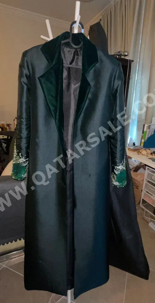 ملابس رجالي صقيل \ المعاطف أخضر \ المقاس: لارج