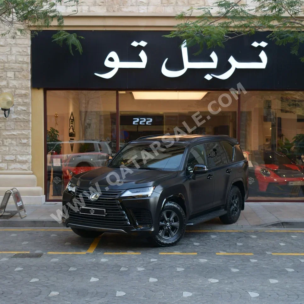 لكزس  ال اكس  600 اوفرتريل  2025  اوتوماتيك  14,350 كم  6 سلندر  دفع رباعي  اس يو في  أسود  تحت الضمان