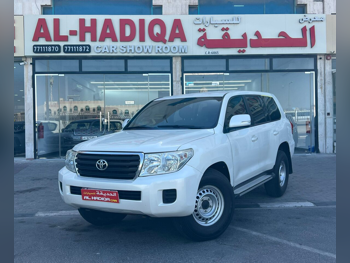 Toyota  Land Cruiser  GX  2012  Automatic  85,000 Km  6 Cylinder  Four Wheel Drive (4WD)  SUV  White