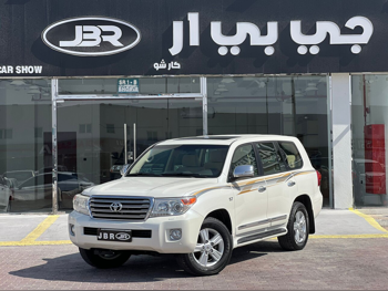 Toyota  Land Cruiser  VXR  2015  Automatic  340,000 Km  8 Cylinder  Four Wheel Drive (4WD)  SUV  White