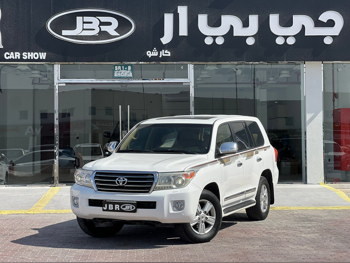 Toyota  Land Cruiser  GXR  2014  Automatic  340,000 Km  8 Cylinder  Four Wheel Drive (4WD)  SUV  White