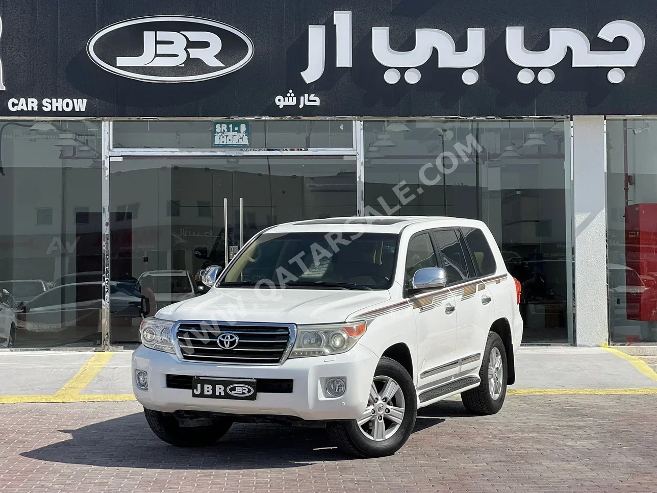 Toyota  Land Cruiser  GXR  2014  Automatic  340,000 Km  8 Cylinder  Four Wheel Drive (4WD)  SUV  White