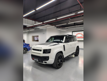لاند روفر  ديفيندر  110 اتش اس اي  2022  اوتوماتيك  110,000 كم  6 سلندر  دفع رباعي  اس يو في  أبيض