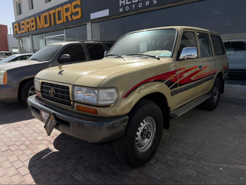 Toyota  Land Cruiser  VX  1997  Manual  320,000 Km  6 Cylinder  Four Wheel Drive (4WD)  SUV  Beige