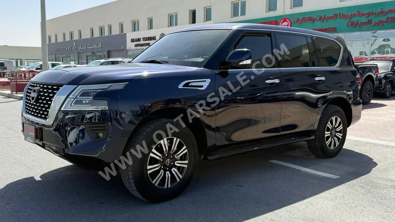 نيسان  باترول  اس اي  2022  اوتوماتيك  99,000 كم  8 سلندر  دفع رباعي  اس يو في  ازرق